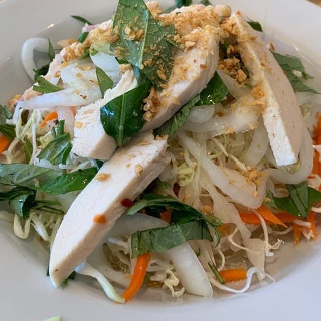 Cabbage Chicken Salad/Gỏi Gà.