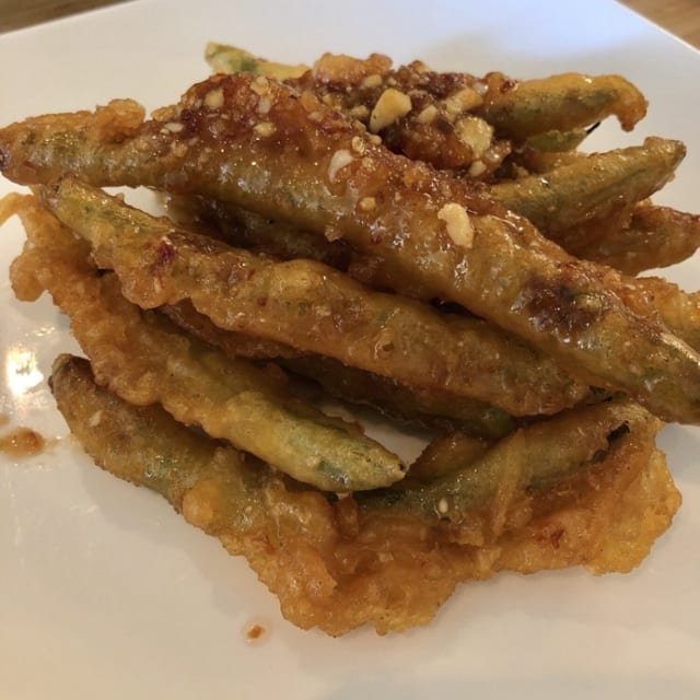 Spicy Green Beans/Đậu Đũa Chiên Bột.
