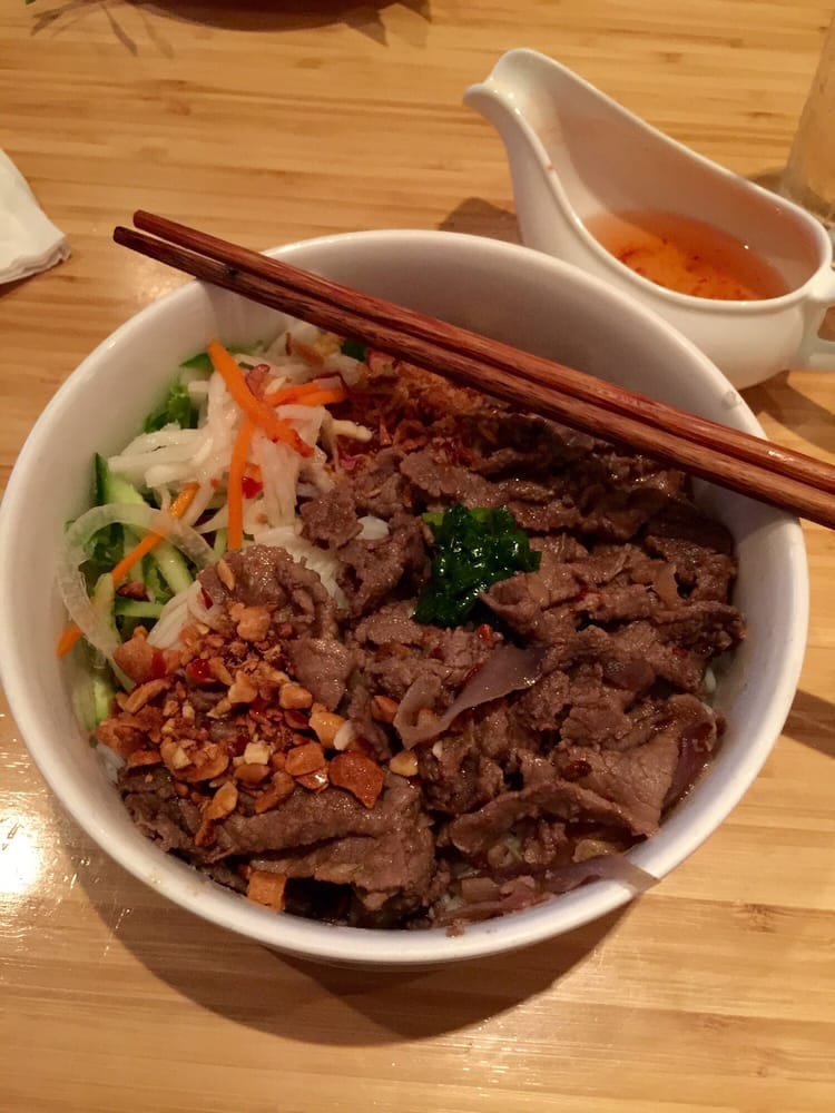 B. Sliced Beef Rice Vermicelli/Bún Bò Xào.